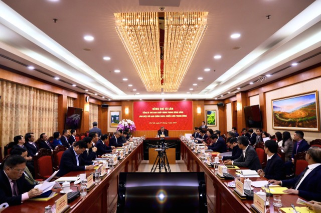 Chiều 7/3/2025, Tổng Bí thư Tô Lâm làm việc với Ban Chính sách, chiến lược Trung ương về phát triển kinh tế tư nhân