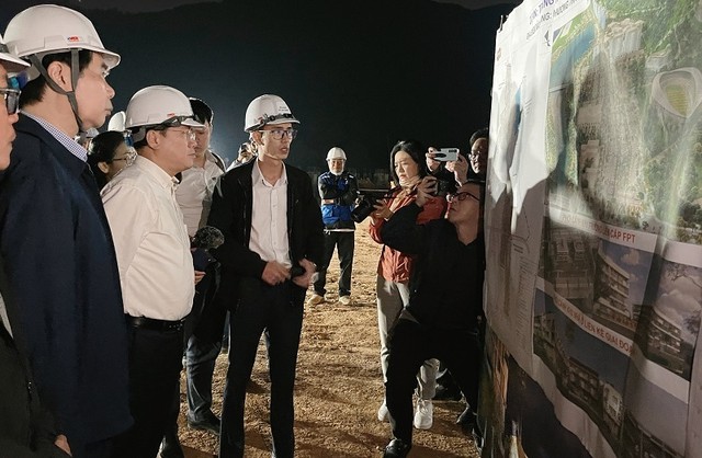 Lãnh đạo tỉnh Bình Định trong chuyến kiểm tra 2 dự án của Tập đoàn FPT vào tháng 1/2025. Lãnh đạo tỉnh Bình Định trong chuyến kiểm tra 2 dự án của Tập đoàn FPT vào tháng 1/2025.