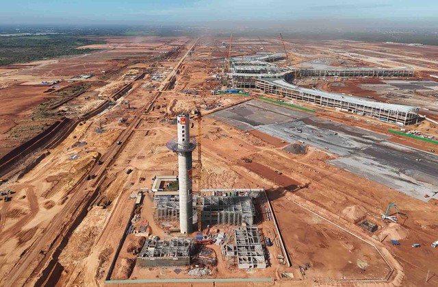 Với tiến độ này, ACV quyết tâm chỉ đạo các đơn vị thi công hoàn thành và khai thác kỹ thuật đường cất hạ cánh, đường lăn trước ngày 30/4/2025, nhân kỷ niệm 50 năm ngày giải phóng miền Nam, thống nhất đất nước, vượt 3 tháng so với tiến độ trong hợp đồng.