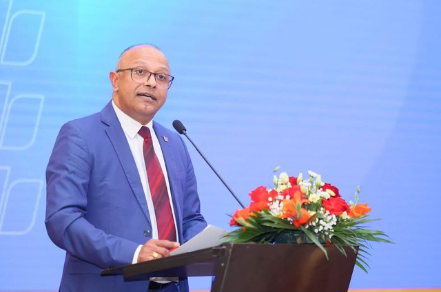 Ông Ren Varma, Giám đốc ACCA Khu vực Đông Nam Á Lục địa phát biểu tại lễ ký kết. Ảnh: ACCA Việt Nam Ông Ren Varma, Giám đốc ACCA Khu vực Đông Nam Á Lục địa phát biểu tại lễ ký kết. Ảnh: ACCA Việt Nam