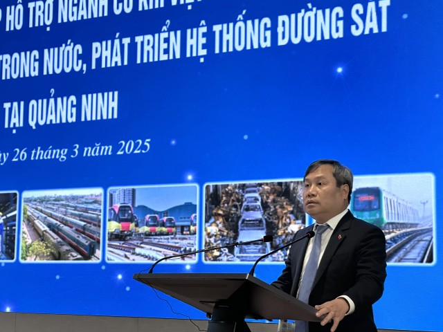 Ông Vũ Đại Thắng, Bí thư Tỉnh ủy Quảng Ninh phát biểu khai mạc hội thảo. Ảnh: Quỳnh Nga