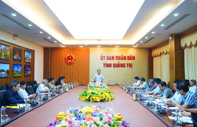 Phó chủ tịch UBND tỉnh Quảng Trị Lê Đức Tiến chủ trì cuộc họp Phó chủ tịch UBND tỉnh Quảng Trị Lê Đức Tiến chủ trì cuộc họp