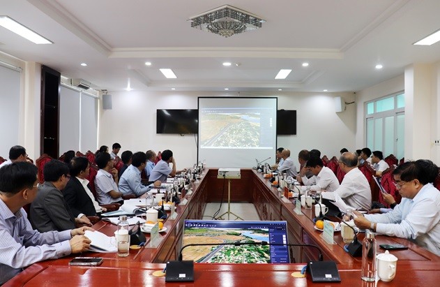 Lãnh đạo 2 tỉnh Phú Yên và Đắk Lắk làm việc về nâng cấp, mở rộng Quốc lộ 29. Ảnh: Mỹ Luận. Lãnh đạo 2 tỉnh Phú Yên và Đắk Lắk làm việc về nâng cấp, mở rộng Quốc lộ 29. Ảnh: Mỹ Luận.