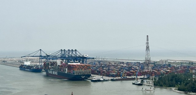 Hải Phòng đề xuất phân cấp, phân quyền cho UBND Thành phố trong chấp thuận chủ trương, điều chỉnh chủ trương đầu tư dự án đầu tư xây dựng bến cảng, khu bến cảng có quy mô vốn đầu tư từ 2.3000 tỷ đồng trở lên.