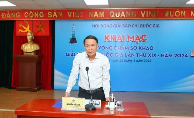 Ông Nguyễn Đức Lợi, Phó chủ tịch thường trực Hội Nhà báo Việt Nam, Phó chủ tịch thường trực Hội đồng Giải Báo chí Quốc gia, Chủ tịch Hội đồng sơ khảo phát biểu tại buổi họp. Ông Nguyễn Đức Lợi, Phó chủ tịch thường trực Hội Nhà báo Việt Nam, Phó chủ tịch thường trực Hội đồng Giải Báo chí Quốc gia, Chủ tịch Hội đồng sơ khảo phát biểu tại buổi họp.