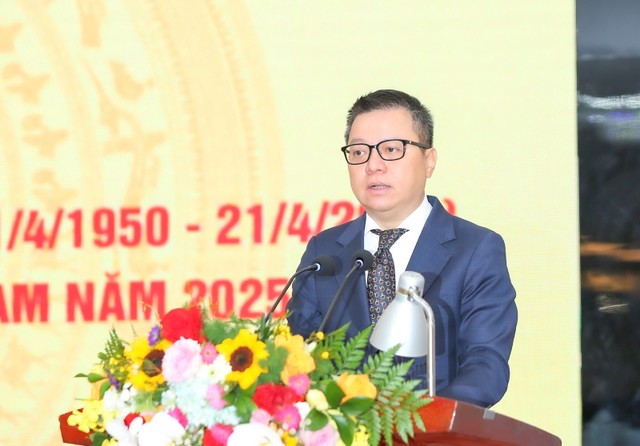 Nhà báo Lê Quốc Minh, Chủ tịch Hội Nhà báo Việt Nam phát biểu tại Lễ kỷ niệm 75 năm Ngày thành lập Hội Nhà báo Việt Nam và Hội nghị toàn quốc năm 2025. Ảnh: Sơn Hải.