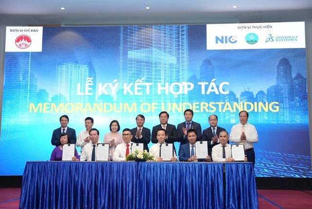 Lãnh đạo tỉnh Vĩnh Phúc cùng các đại biểu chứng kiến lễ ký biên bản ghi nhớ giữa Tập đoàn Dassault Systèmes và các doanh nghiệp công nghệ cao tỉnh Vĩnh Phúc. Lãnh đạo tỉnh Vĩnh Phúc cùng các đại biểu chứng kiến lễ ký biên bản ghi nhớ giữa Tập đoàn Dassault Systèmes và các doanh nghiệp công nghệ cao tỉnh Vĩnh Phúc.