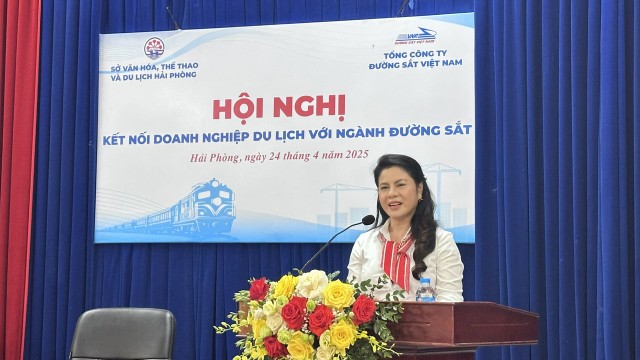 Bà Trần Thị Hoàng Mai, Giám đốc Sở Văn hóa, Thể thao và Du lịch Hải Phòng mong muốn thúc đẩy phát triển, nâng tầm sản phẩm du lịch đường sắt Hải Phòng. Ảnh: Quỳnh Nga