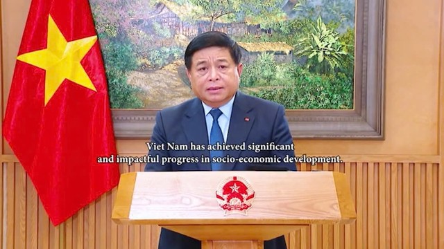 Phó thủ tướng Nguyễn Chí Dũng phát biểu trong thông điệp ghi hình gửi tới Diễn đàn. Phó thủ tướng Nguyễn Chí Dũng phát biểu trong thông điệp ghi hình gửi tới Diễn đàn.