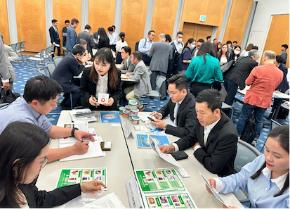 Doanh nghiệp hai nước tiến hành giao thương. Doanh nghiệp hai nước tiến hành giao thương.