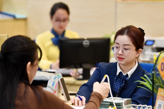 Ngành ngân hàng triển khai nhiều giải pháp hỗ trợ doanh nghiệp và người dân phát triển kinh tế Ngành ngân hàng triển khai nhiều giải pháp hỗ trợ doanh nghiệp và người dân phát triển kinh tế