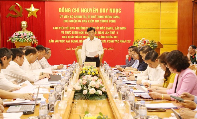 Chủ nhiệm Ủy ban Kiểm tra Trung ương Nguyễn Duy Ngọc làm việc với Ban thường vụ Tỉnh ủy 2 tỉnh Bắc Ninh và Bắc Giang. Chủ nhiệm Ủy ban Kiểm tra Trung ương Nguyễn Duy Ngọc làm việc với Ban thường vụ Tỉnh ủy 2 tỉnh Bắc Ninh và Bắc Giang.