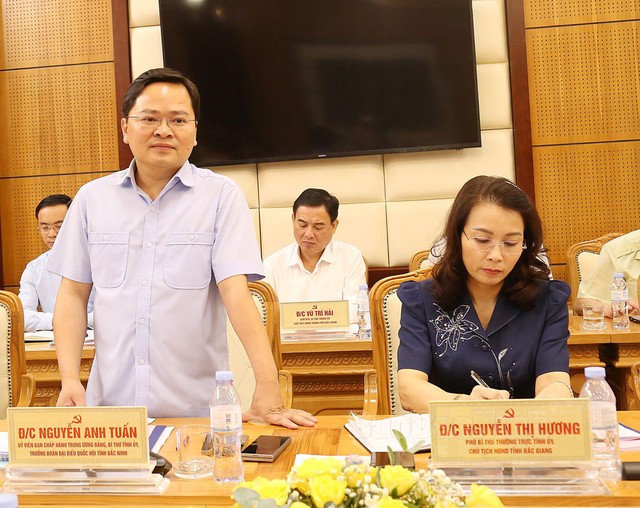 Bí thư Tỉnh ủy Bắc Ninh Nguyễn Anh Tuấn phát biểu tại buổi làm việc. Bí thư Tỉnh ủy Bắc Ninh Nguyễn Anh Tuấn phát biểu tại buổi làm việc.