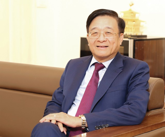 TS. Nguyễn Quốc Hùng, Phó chủ tịch kiêm Tổng thư ký Hiệp hội Ngân hàng Việt Nam TS. Nguyễn Quốc Hùng, Phó chủ tịch kiêm Tổng thư ký Hiệp hội Ngân hàng Việt Nam