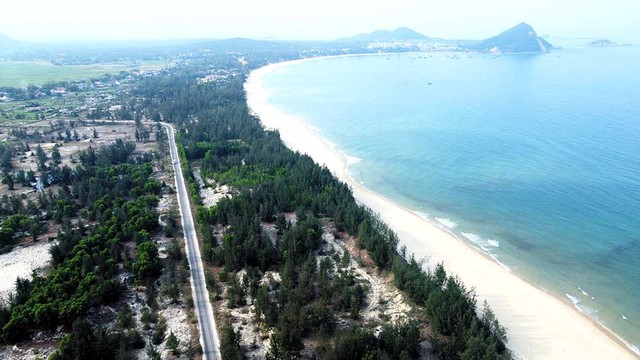 Xã Phù Mỹ Đông nơi triển khai Dự án Khu công nghiệp Phù Mỹ và Bến cảng Phù Mỹ được chọn là xã trọng điểm của tỉnh Gia Lai mới.