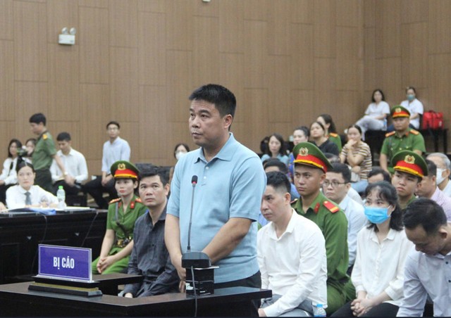 Chủ tịch Tập đoàn Phúc Sơn Nguyễn Văn Hậu. Chủ tịch Tập đoàn Phúc Sơn Nguyễn Văn Hậu.