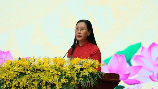 Bà Bùi Thị Quỳnh Vân phát biểu tại lễ công bố. Bà Bùi Thị Quỳnh Vân phát biểu tại lễ công bố.