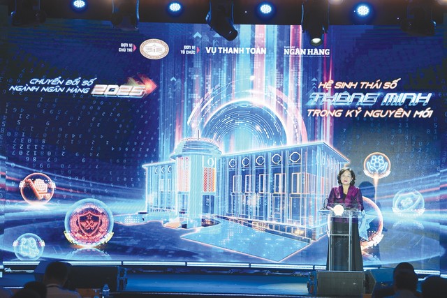 Thống đốc Ngân hàng Nhà nước Nguyễn Thị Hồng phát biểu tại Sự kiện Chuyển đổi số ngành ngân hàng 2025
