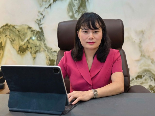 Bà Phùng Thị Bình Phó tổng giám đốc Agribank
