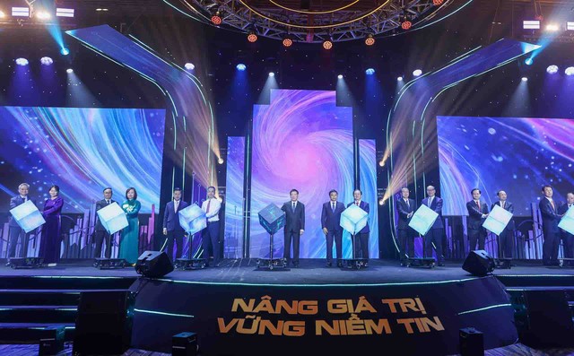 Ra mắt Hệ thống công nghệ thông tin mới. Ảnh: Lê Toàn Ra mắt Hệ thống công nghệ thông tin mới. Ảnh: Lê Toàn