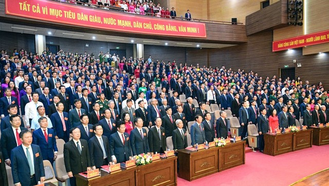 Các đại biểu dự Đại hội đại biểu Đảng bộ phường Hoa Lư, tỉnh Ninh Bình Các đại biểu dự Đại hội đại biểu Đảng bộ phường Hoa Lư, tỉnh Ninh Bình