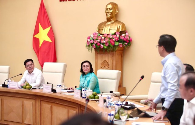 Bộ trưởng Nguyễn Hồng Diên chủ trì hội nghị với lãnh đạo Sở Công thương và Quản lý thị trường 34 tỉnh, thành phố.