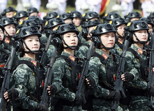 Khối nữ sĩ quan đặc nhiệm của lực lượng công an nhân dân