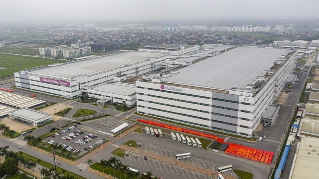 KCN Tràng Duệ đang được coi là cứ điểm của các nhà đầu tư Hàn Quốc tại Hải Phòng với hơn 10 tỷ USD vốn đầu tư, chủ yếu đến từ các dự án của Tập đoàn LG.