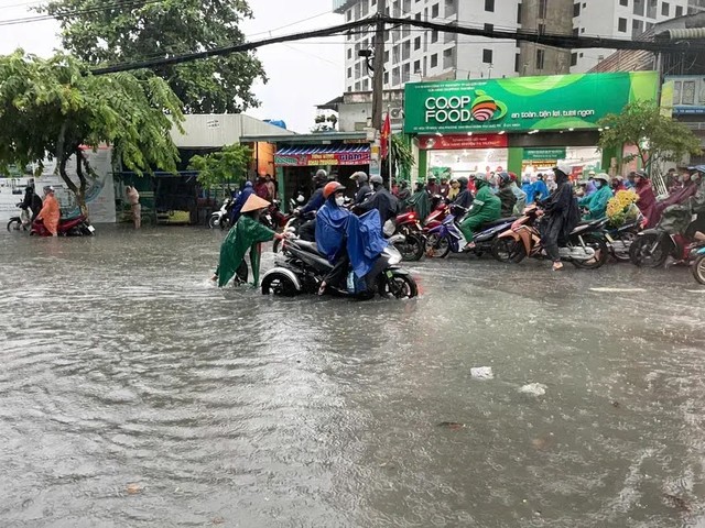 Sau sáp nhập TP.HCM sẽ điều chỉnh lại đề án chống ngập và xử lý thải phù hợp quy mô mới. Sau sáp nhập TP.HCM sẽ điều chỉnh lại đề án chống ngập và xử lý thải phù hợp quy mô mới.