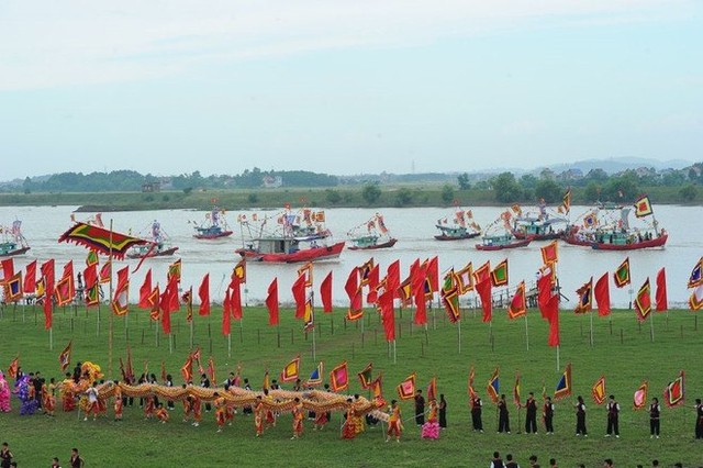 Lễ hội mùa Thu Côn Sơn - Kiếp Bạc 2025 hứa hẹn là sự kiện văn hoá - du lịch lớn, góp phần quảng bá sâu rộng giá trị di sản, phát huy tiềm năng, thế mạnh của thành phố Hải Phòng. Lễ hội mùa Thu Côn Sơn - Kiếp Bạc 2025 hứa hẹn là sự kiện văn hoá - du lịch lớn, góp phần quảng bá sâu rộng giá trị di sản, phát huy tiềm năng, thế mạnh của thành phố Hải Phòng.