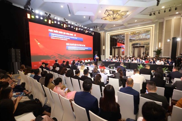 Các doanh nghiệp tin tưởng khu vực kinh tế tư nhân sẽ thực sự trở thành động lực quan trọng nhất của nền kinh tế, và Việt Nam sẽ vươn lên thành quốc gia tiên phong trong kỷ nguyên AI và đổi mới sáng tạo. Ảnh: Đức Thanh. Các doanh nghiệp tin tưởng khu vực kinh tế tư nhân sẽ thực sự trở thành động lực quan trọng nhất của nền kinh tế, và Việt Nam sẽ vươn lên thành quốc gia tiên phong trong kỷ nguyên AI và đổi mới sáng tạo. Ảnh: Đức Thanh.