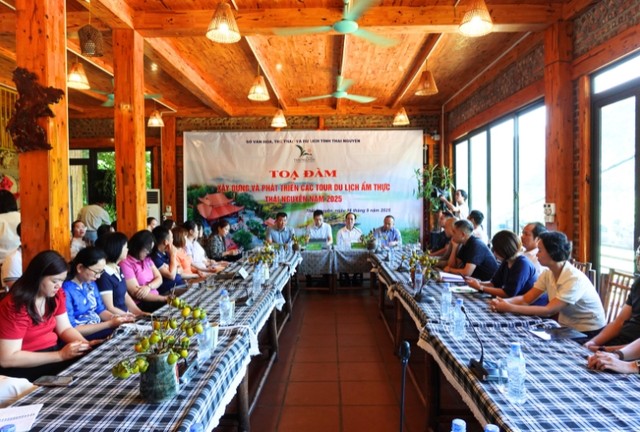 Quang cảnh Tọa đàm. Ảnh: Hồ Hạ. Quang cảnh Tọa đàm. Ảnh: Hồ Hạ.