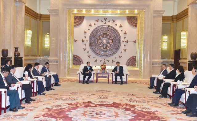 Toàn cảnh buổi làm việc. Toàn cảnh buổi làm việc.