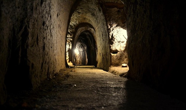 Địa đạo Vịnh Mốc là công trình kỳ vĩ và là một di sản lịch sử cách mạng tại tỉnh Quảng Trị. Ảnh: Minh Tân. Địa đạo Vịnh Mốc là công trình kỳ vĩ và là một di sản lịch sử cách mạng tại tỉnh Quảng Trị. Ảnh: Minh Tân.