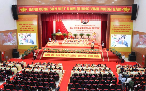 Đại hội Đảng bộ tỉnh Nghệ An có sự tham dự của hơn 500 đại biểu Đại hội Đảng bộ tỉnh Nghệ An có sự tham dự của hơn 500 đại biểu