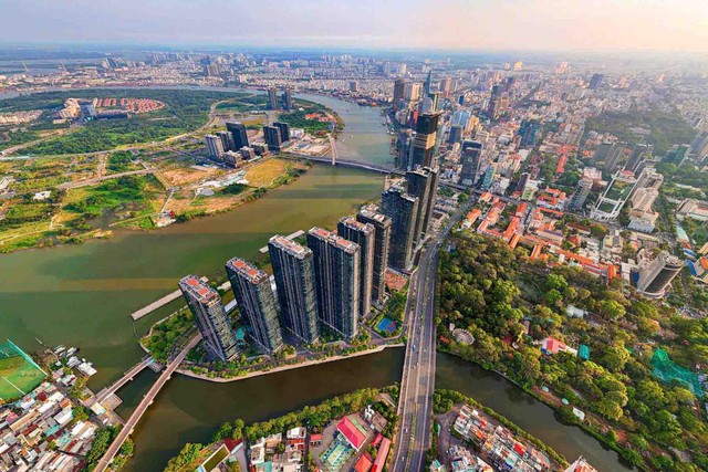 TP.HCM cần tận dụng sức mạnh của siêu đô thị để kiến tạo một hệ sinh thái tài chính toàn diện và bền vững. Ảnh: Lê Toàn.