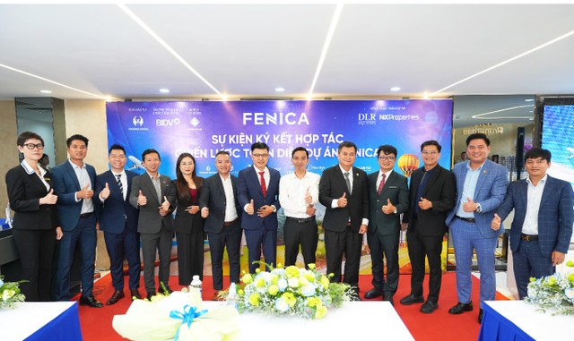 Fenica cũng chính thức ký kết hợp tác với 8 đơn vị phân phối uy tín để mang dự án gần hơn tới khách hàng