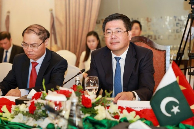 Bộ trưởng Bộ Công Thương Việt Nam Nguyễn Hồng Diên Bộ trưởng Bộ Công Thương Việt Nam Nguyễn Hồng Diên