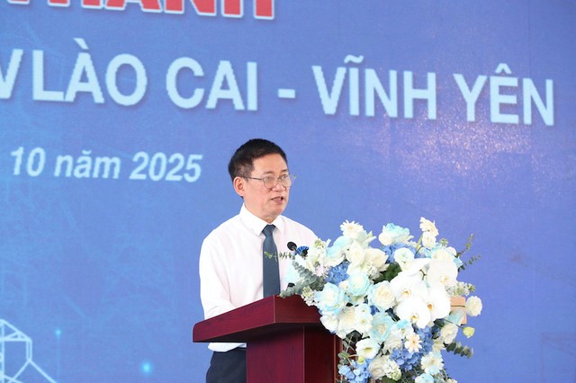 Phó thủ tướng Hồ Đức Phớc phát biểu tại lễ khánh thành. Phó thủ tướng Hồ Đức Phớc phát biểu tại lễ khánh thành.
