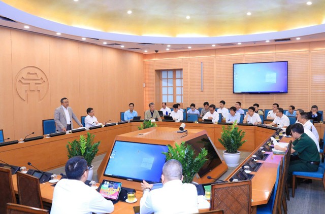 Toàn cảnh phiên họp.