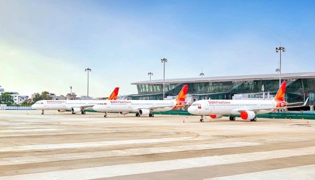 Ngày 1/11, hãng hàng không Sun PhuQuoc Airways khai thác chuyến bay đầu tiên. Ảnh: Ánh Dương. Ngày 1/11, hãng hàng không Sun PhuQuoc Airways khai thác chuyến bay đầu tiên. Ảnh: Ánh Dương.