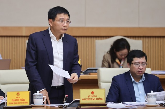 Bộ trưởng Bộ Tài chính Nguyễn Văn Thắng phát biểu tại phiên họp. Ảnh: VGP Bộ trưởng Bộ Tài chính Nguyễn Văn Thắng phát biểu tại phiên họp. Ảnh: VGP