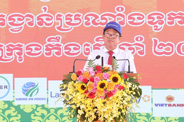 Ông Nguyễn Văn Khởi, Phó chủ tịch UBND TP. Cần Thơ phát biểu khai mạc giải đua ghe Ngo TP. Cần Thơ năm 2025 Ông Nguyễn Văn Khởi, Phó chủ tịch UBND TP. Cần Thơ phát biểu khai mạc giải đua ghe Ngo TP. Cần Thơ năm 2025