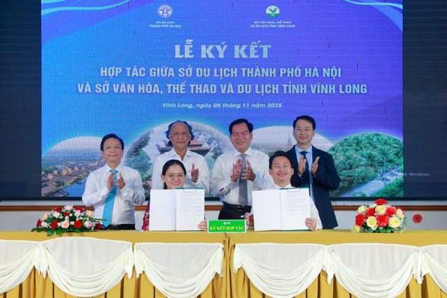 Ký kết hợp tác giữa Sở Du lịch Hà Nội và Sở Văn hóa, Thể thao và Du lịch Vĩnh Long.