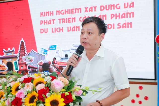 Ông Nguyễn Thanh Tùng, Phó Trưởng phòng Văn hóa - Xã hội phường Ba Đình (Hà Nội) phát biểu tại Hội nghị.