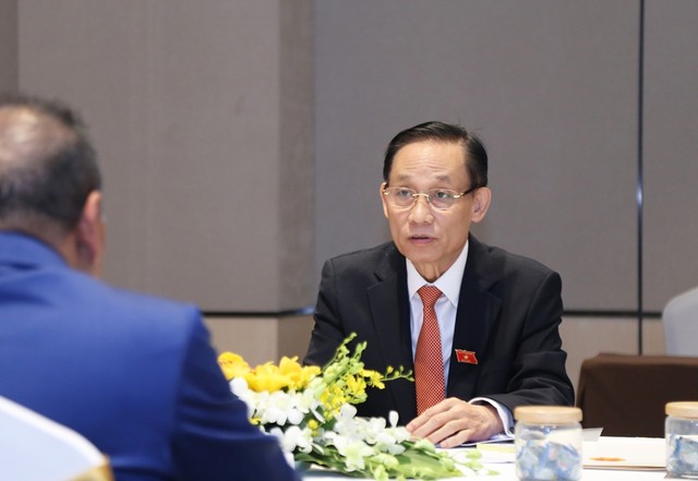 Bộ trưởng Ngoại giao Lê Hoài Trung phát biểu tại Hội đàm.