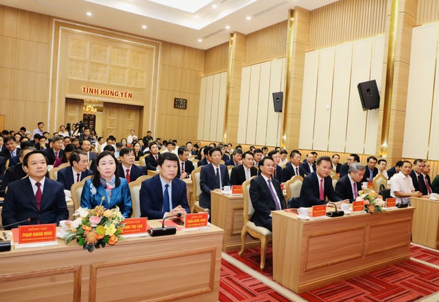 Các đại biểu dự hội nghị. Ảnh Đức Lam