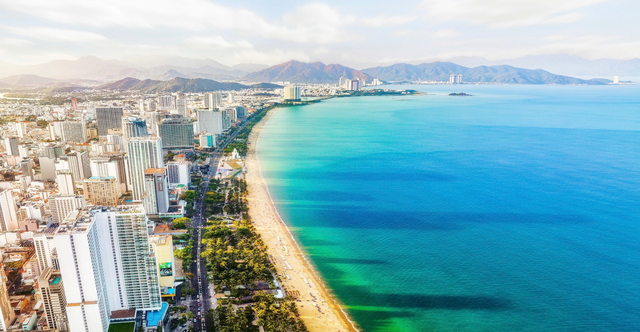 Secondhome gần biển là biểu tượng vị thế, điểm tựa tinh thần và kênh đầu tư bền vững. Secondhome gần biển là biểu tượng vị thế, điểm tựa tinh thần và kênh đầu tư bền vững.