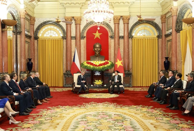 Toàn cảnh buổi tiếp.