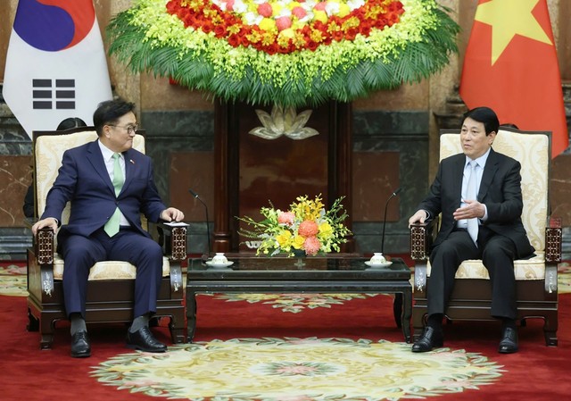 Chủ tịch nước Lương Cường cho rằng tiềm năng, thế mạnh hợp tác của hai nước là rất lớn. Chủ tịch nước Lương Cường cho rằng tiềm năng, thế mạnh hợp tác của hai nước là rất lớn.